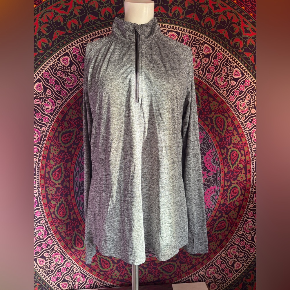 Danskin Semi Fitted Gray Long Sleeve Quarter Zip Active Top Women’s Size Large